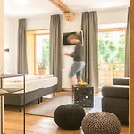 Hotel Hirschentenne Stams