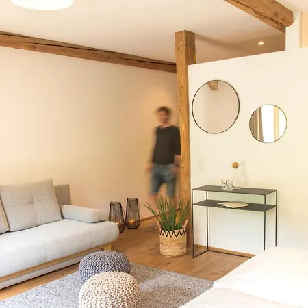 Hirschentenne 3*