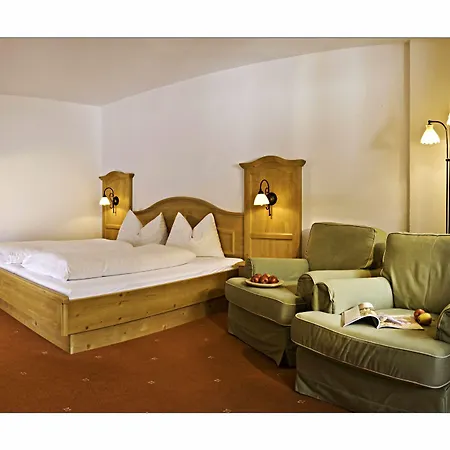 Hirschentenne Hotell 3*
