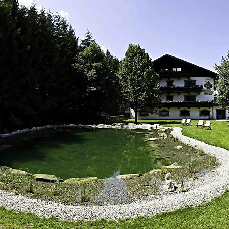 Hirschentenne Hotel Stams