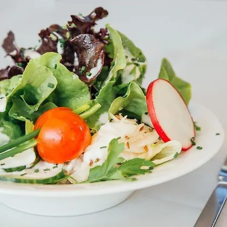 Hotel Hirschentenne Stams