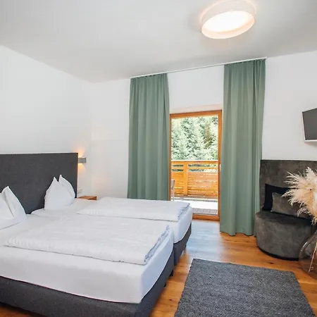 Hirschentenne Hotel Stams