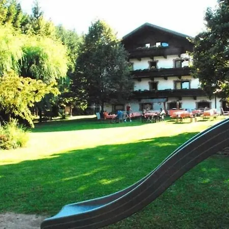 Hirschentenne ホテル
